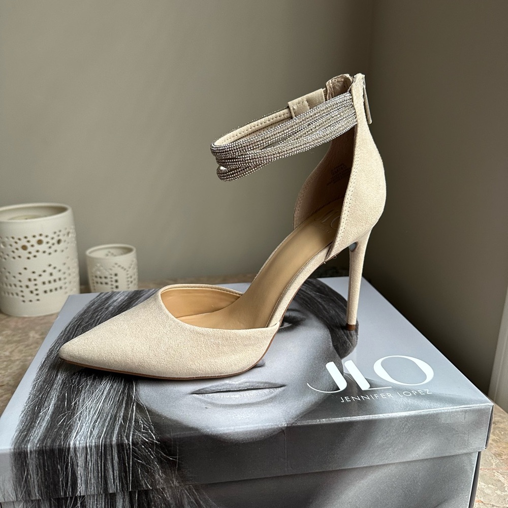 JLO Jennifer Lopez Franie Pump